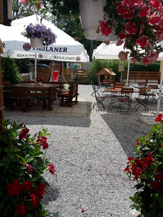 Gasthof Muehlendorfer Lanzenkirchen ภายนอก รูปภาพ